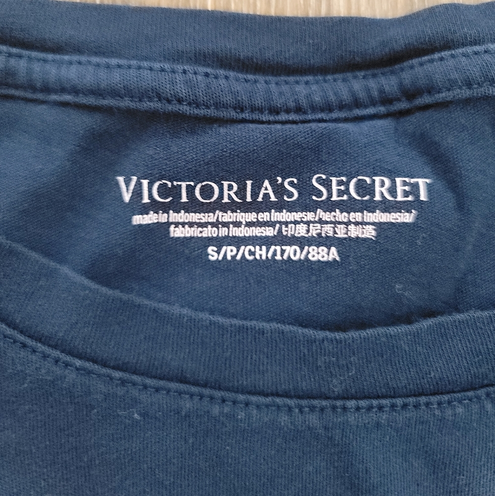 Victoria's Secret Navy Daisy Short Pajama Set - Picture 6 of 6
